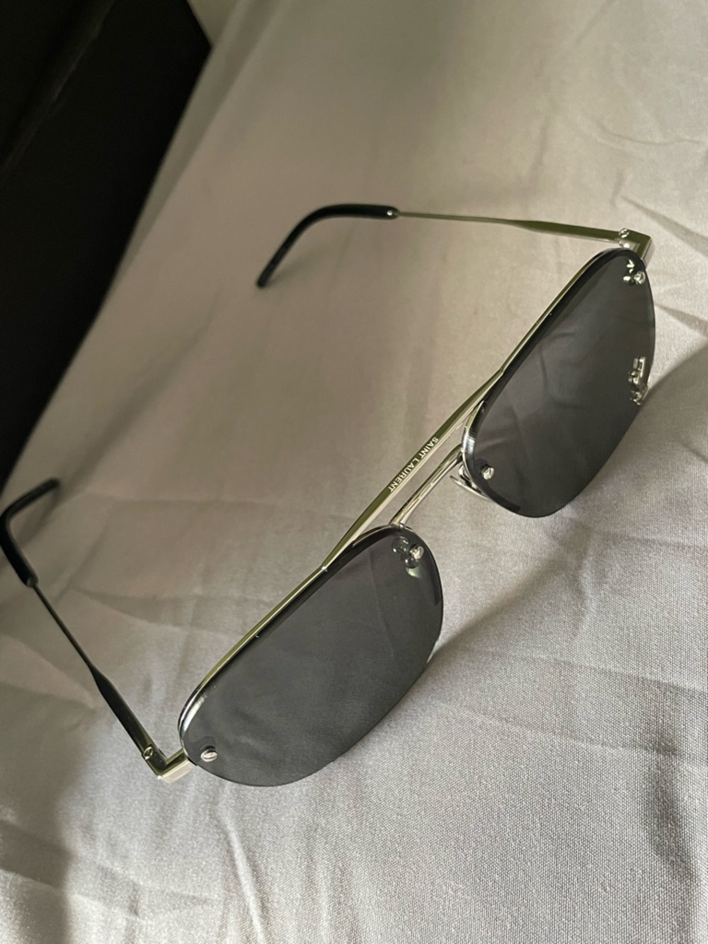 Yves Saint Laurent Sunglasses (unisex)